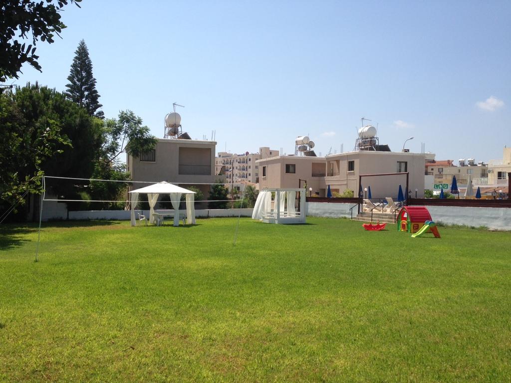 פרוטאראס Constantaras Apartments מראה חיצוני תמונה